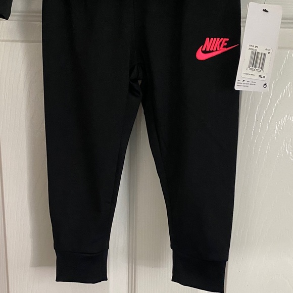 Nike Black and White Tracksuit with Neon Pink Accents - Picture 4 of 5
